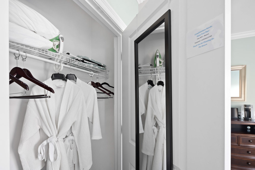 beacon waterfront inn guestroom closet robes